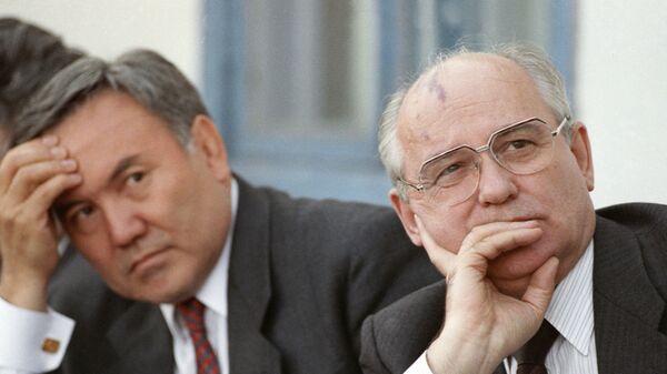 Горбачев и Назарбаев - Sputnik Казахстан
