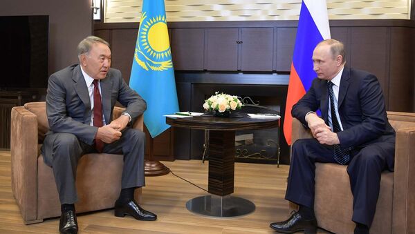 Нурсултан Назарбаев и Владимир Путин - Sputnik Казахстан