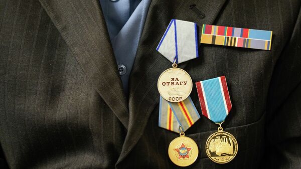 Ветеран войны в Афганистане Александр Яшин награжден медалью За отвагу - Sputnik Қазақстан