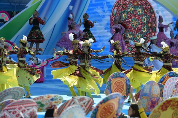 Праздничный концерт в честь Дня единства народа Казахстана в Алматы - Sputnik Казахстан
