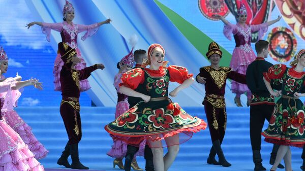Праздничный концерт в честь Дня единства народа Казахстана в Алматы - Sputnik Қазақстан