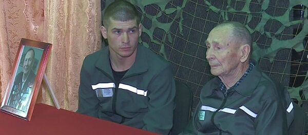 Осужденного ветерана поздравили в костанайской колонии Осужденного ветерана поздравили в костанайской колонии - Sputnik Казахстан