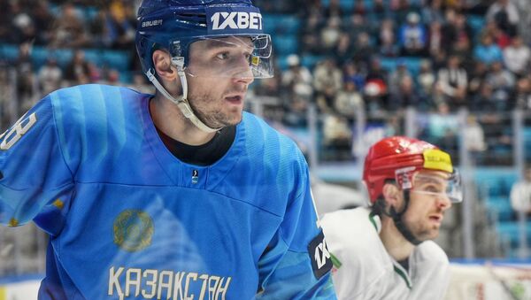Казахстан забил две шайбы Беларуси на ЧМ по хоккею I дивизиона   - Sputnik Казахстан