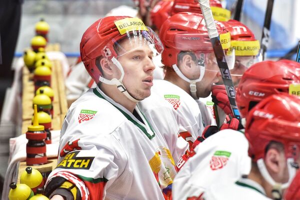 Битва сильнейших: Казахстан забил две шайбы Беларуси на ЧМ по хоккею I дивизиона Битва сильнейших: Казахстан забил две шайбы Беларуси на ЧМ по хоккею I дивизиона - Sputnik Казахстан