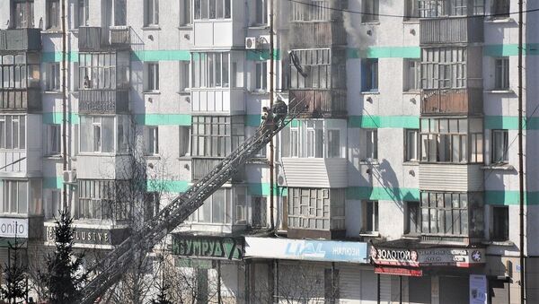 В Петропавловске из-за детской шалости загорелась квартира в пятиэтажном доме - Sputnik Казахстан