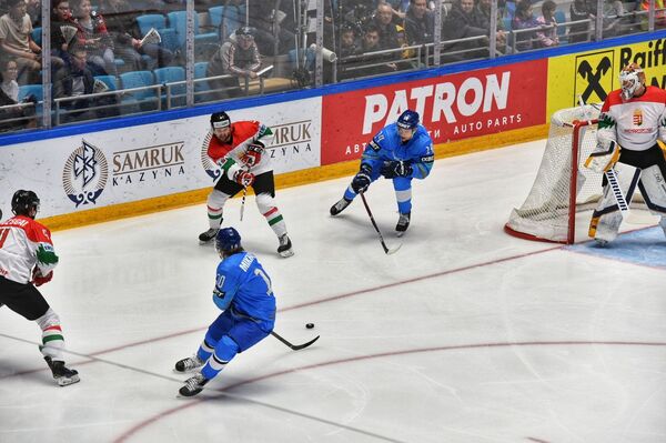 Достойно: сборная Казахстана по хоккею вышла в элиту с первого места - Sputnik Казахстан