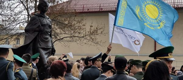 Санкт-Петербургте Әлия Молдағұловаға ескерткіш ашылды  - Sputnik Қазақстан