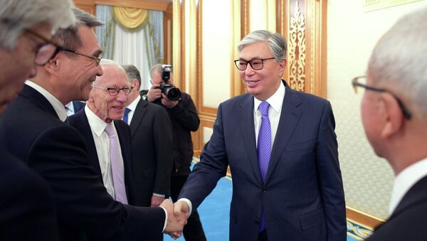 Президент Казахстана Касым-Жомарт Токаев встретился с ведущими зарубежными экспертами  - Sputnik Казахстан