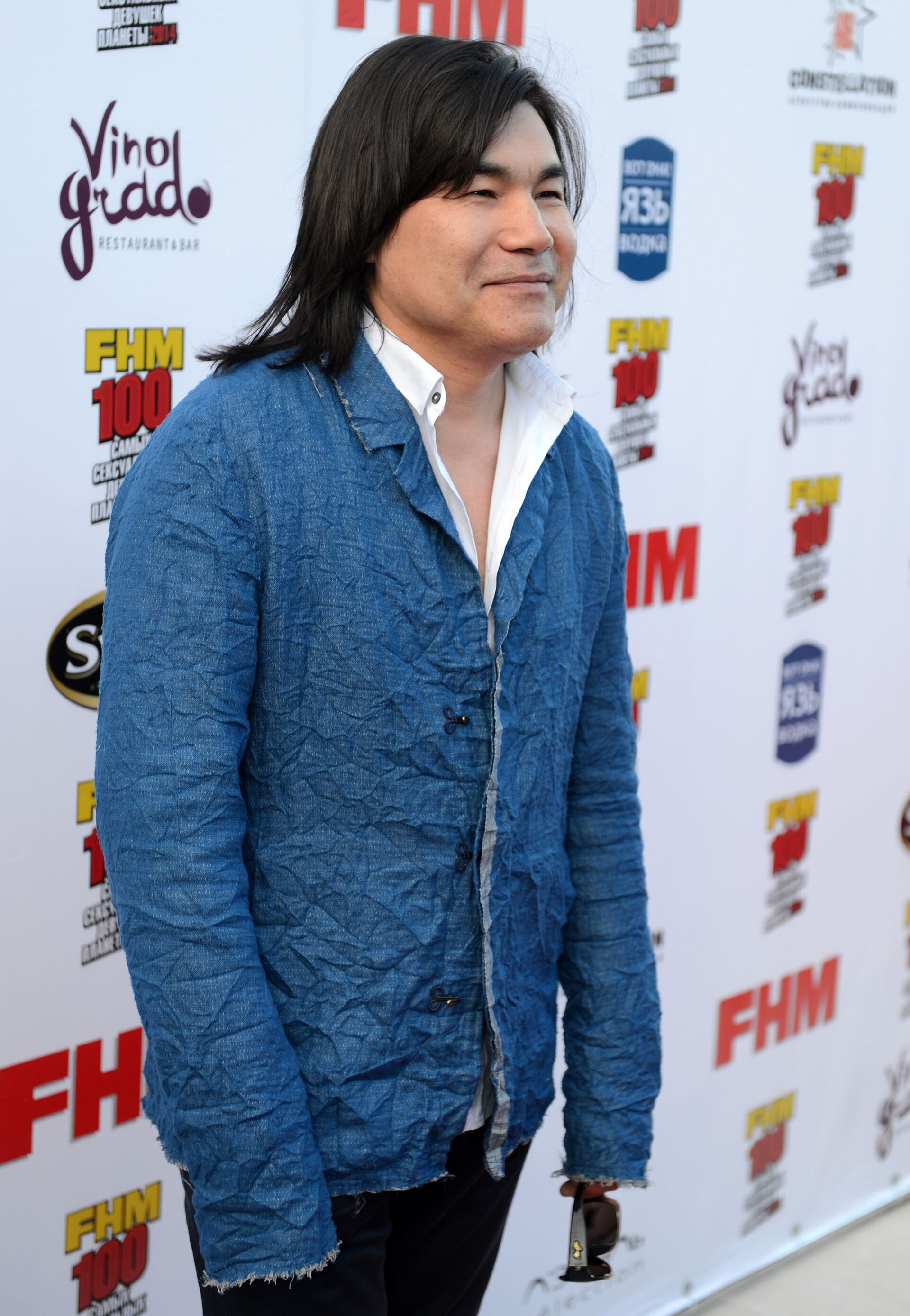 Певец Батырхан Шукенов, архивное фото - Sputnik Казахстан, 1920, 20.04.2026