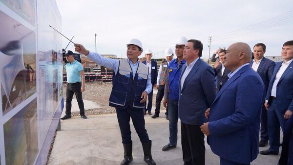 Премьер-министр Казахстана Аскар Мамин с рабочей поездкой в Туркестанской области - Sputnik Казахстан