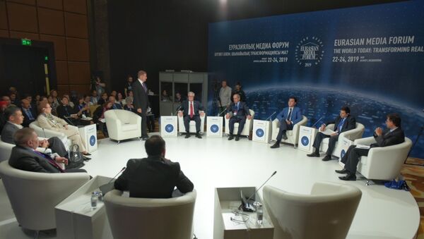 Выступление экспертов в рамках Евразийского медиафорума - Sputnik Казахстан