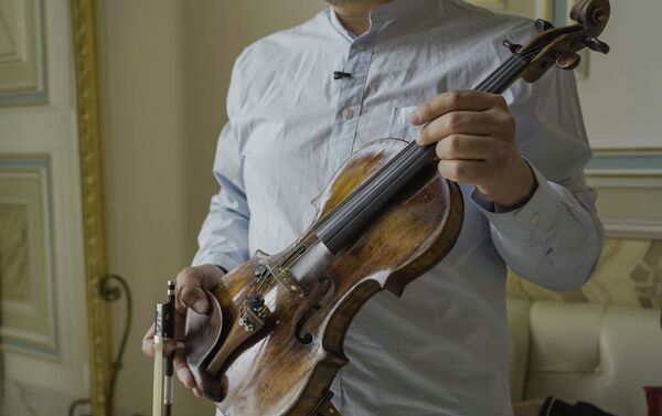 Скрипка включена в государственную коллекцию уникальных инструментов - Sputnik Казахстан
