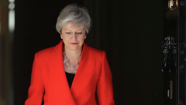 Премьер-министр Великобритании Тереза Мэй сообщила, что уходит в отставку - Sputnik Казахстан