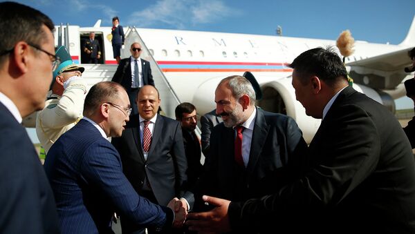 Премьер-министр Армении Никол Пашинян прибыл с рабочим визитом в столицу Казахстана - Sputnik Казахстан