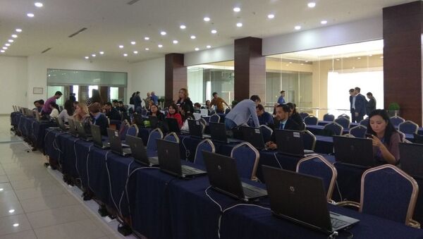 Казахстанская и иностранная пресса собирается во Дворце независимости, где пройдет заседание Высшего экономического совета - Sputnik Казахстан