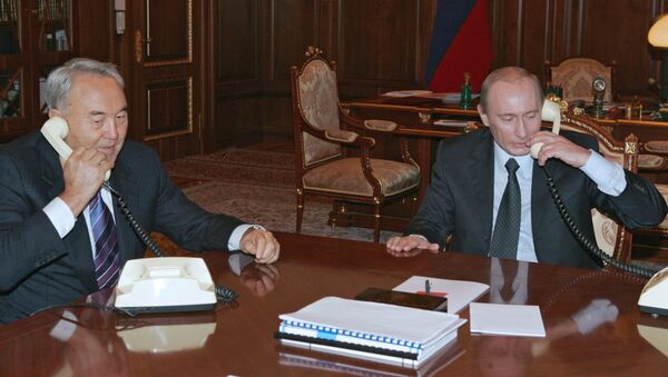 Нурсултан Назарбаев и Владимир Путин - Sputnik Казахстан