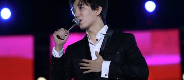 Димаш Кудайберген получил медаль в честь 150 летия города Актобе - Sputnik Казахстан