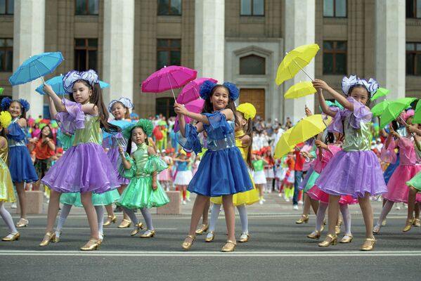 Дети на празднике - Sputnik Казахстан
