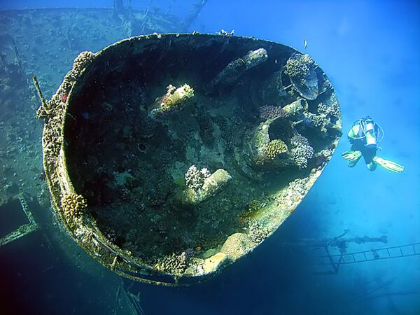 Судно Giannis D. затонувшее на рифе Риф Абу Нухас в Красном море  - Sputnik Казахстан