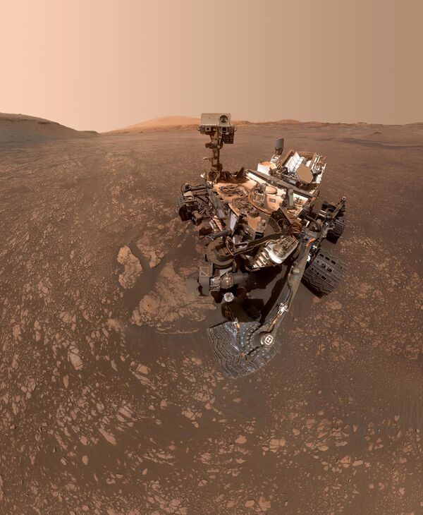 Марсоход Curiosity сделал сэлфи на фоне залежей глины - Sputnik Казахстан