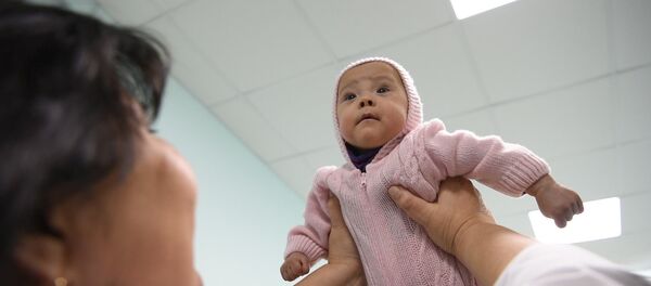 Согреть и помочь выжить детям размером с ладошку Согреть и помочь выжить детям размером с ладошку - Sputnik Казахстан