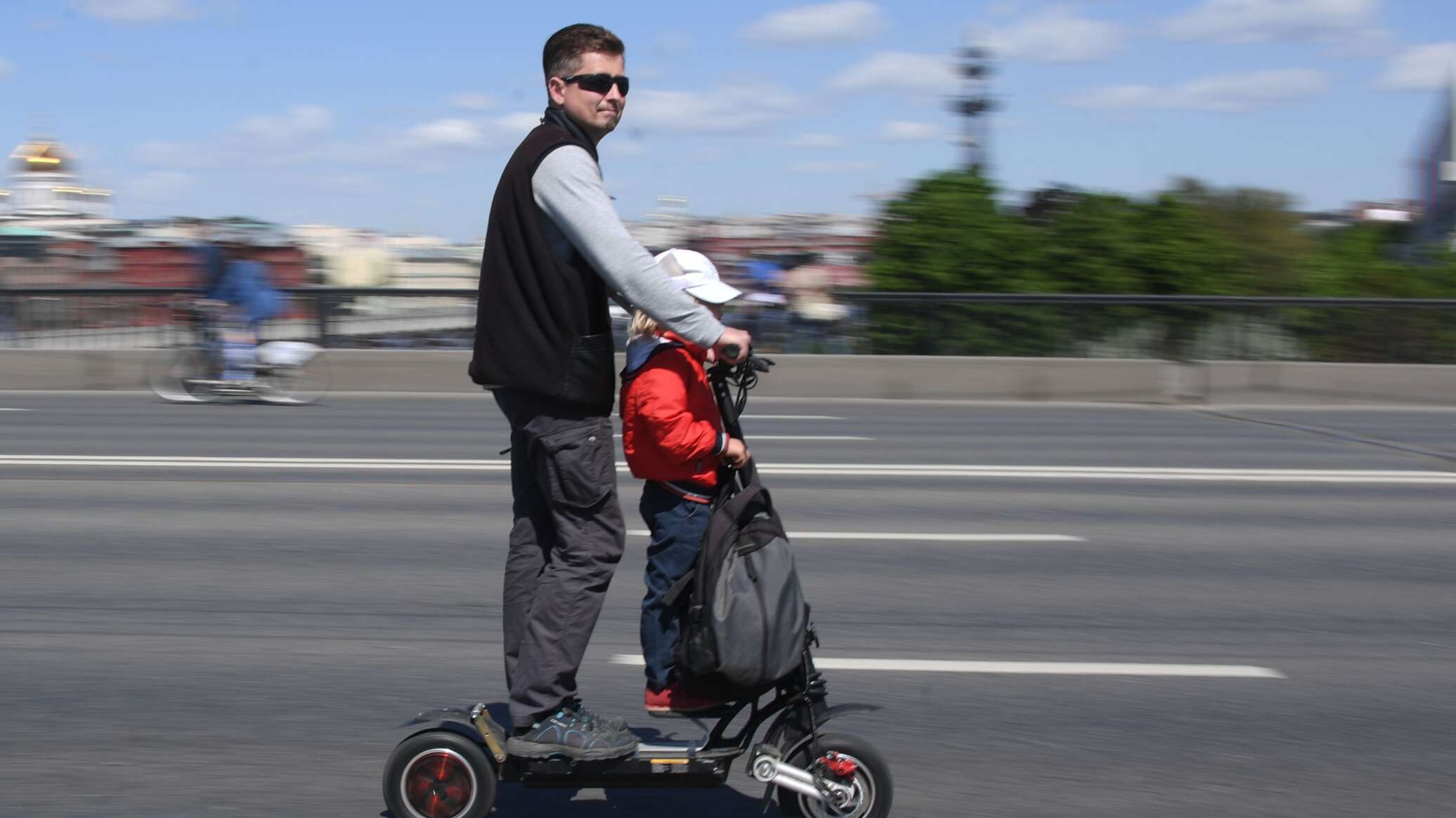 Как взять самокат напрокат в москве через приложение яндекс