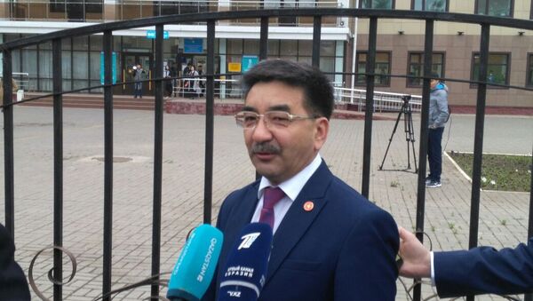 Жамбыл Ахметбеков,  кандидат от народных коммунистов на выборах в Нур-Султане - Sputnik Казахстан