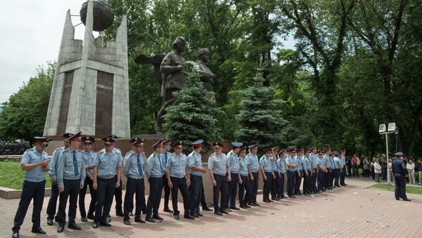 Полицейские  во время митинга в Алматы  - Sputnik Казахстан