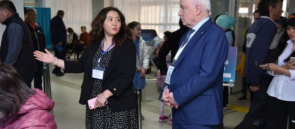 Председатель Исполнительного комитета - исполнительный секретарь СНГ Сергей Лебедев на избирательном участке Председатель Исполнительного комитета - исполнительный секретарь СНГ Сергей Лебедев на избирательном участке - Sputnik Казахстан