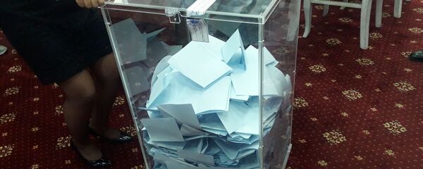 Урна с бюллетенями избирателей на выборах президента Казахстана - 2019 Урна с бюллетенями избирателей на выборах президента Казахстана - 2019 - Sputnik Казахстан