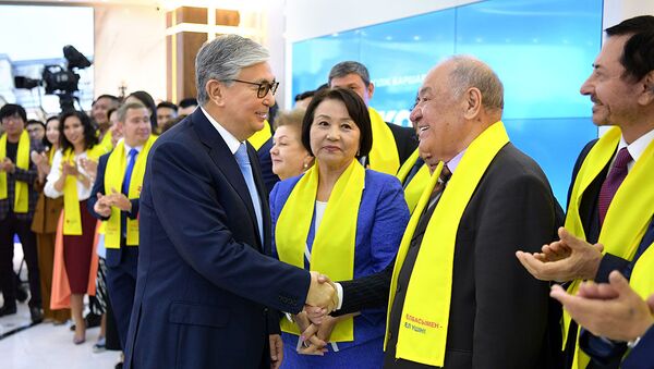 Касым-Жомарт Токаев встретил результаты Exit poll со своим штабом в Nur Otan - Sputnik Казахстан