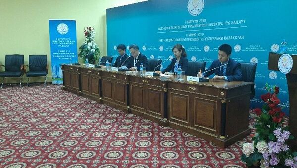 Международные наблюдатели из Китая не зафиксировали нарушений на выборах президента Казахстана - Sputnik Казахстан