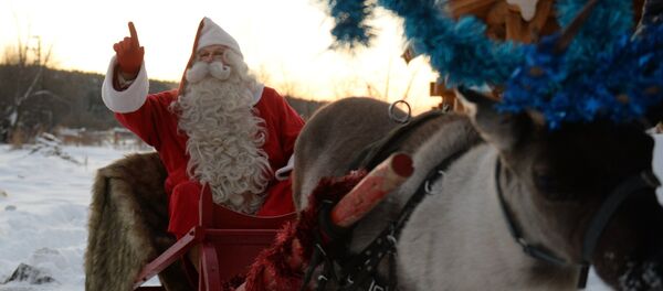Финский Санта-Клаус Йоулупукки, архивное фото Финский Санта-Клаус Йоулупукки, архивное фото - Sputnik Казахстан