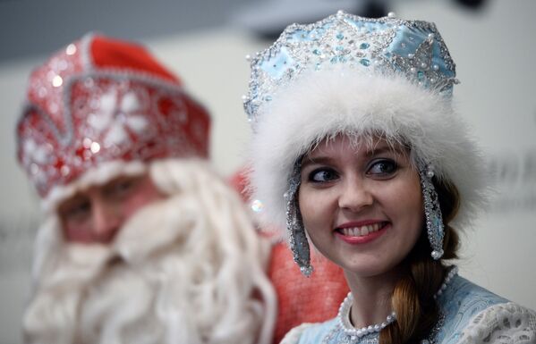 П/к главного Деда Мороза страны и Снегурочки - Sputnik Казахстан