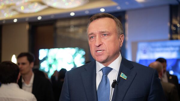 Заместитель председателя сената парламента Республики Казахстан Сергей Громов - Sputnik Казахстан