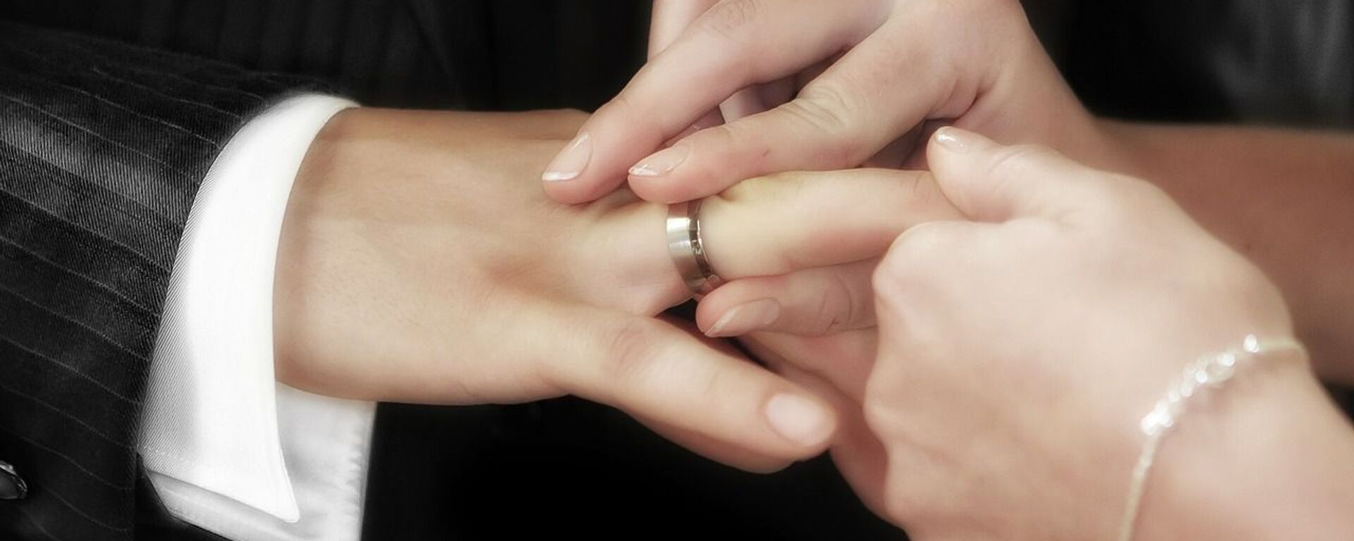 Соңғы бес жылда ажырасу 16%-ке төмендеген - Sputnik Қазақстан, 1920, 14.09.2025