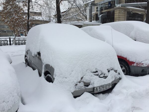 Снегопад в Алматы Снегопад в Алматы - Sputnik Казахстан