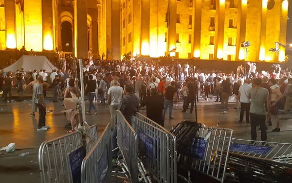 Акция протеста у здания парламента Грузии - Sputnik Казахстан