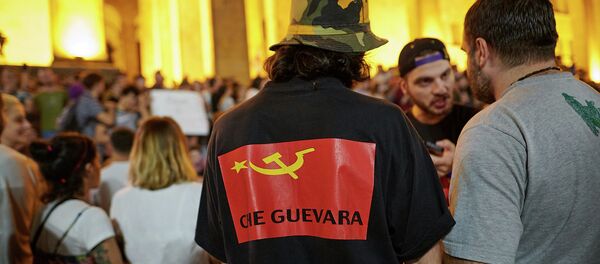 Акции протеста у здания парламента Грузии - Sputnik Казахстан