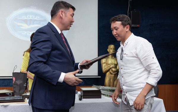 Награждение представителей СМИ - Sputnik Казахстан