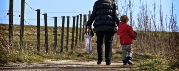 Ана мен бала - Sputnik Қазақстан