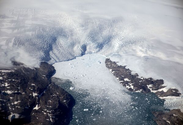 Таяние ледника в Гренландии - Sputnik Казахстан