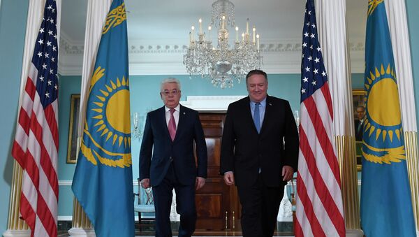 Глава МИД Казахстана Бейбут Атамкулов и госсекретарь США Майкл Помпео - Sputnik Казахстан