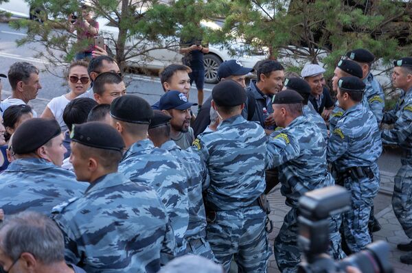 Қару табылды: министрлік митингіге қатысты мәлімдеме жасады - Sputnik Қазақстан