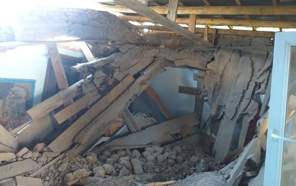Обрушившееся здание трапезной православного храма в Арыси - Sputnik Казахстан