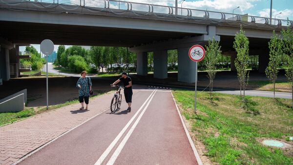 Велодорожка под мостом Архар в Нур-Султане - Sputnik Казахстан