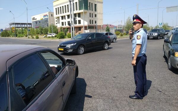 Полиция вышла регулировать улицы после отключения света - Sputnik Казахстан