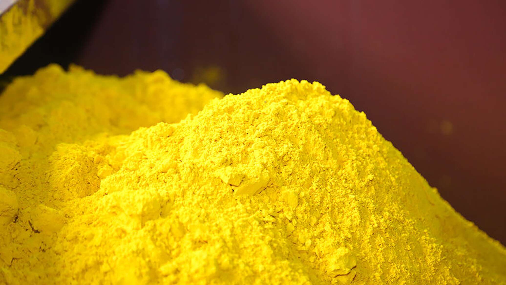 эталонный уран ux u3o8. закись урана. оксид урана 3.