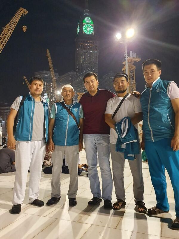 Он түнді ұйқысыз өткіздім: кіші қажылыққа барған алматылықтың әңгімесі - Sputnik Қазақстан