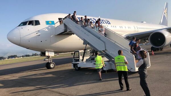 Вылет самолета Эйр Астаны из Алматы в Нур-Султан задержан по технической причине - Sputnik Казахстан